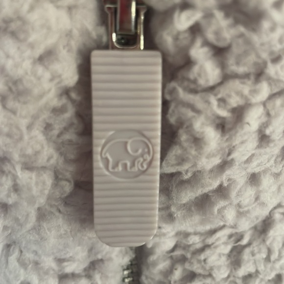 Ivory Ella Fuzzy zip up - Picture 4 of 10